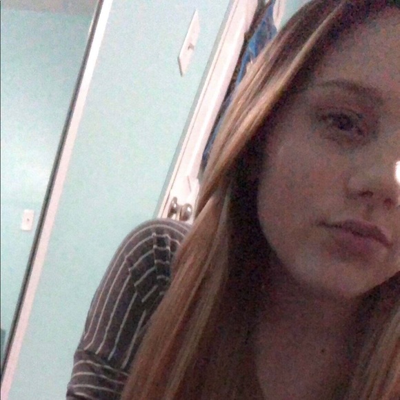 Meet your Posher, Ashlyn - Picture 1 of 1